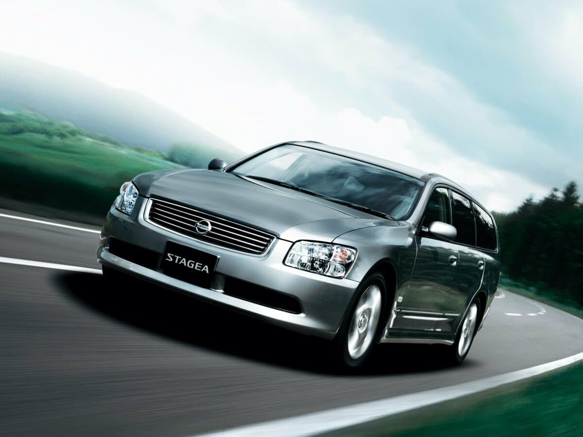Nissan Stagea II — Öndən
