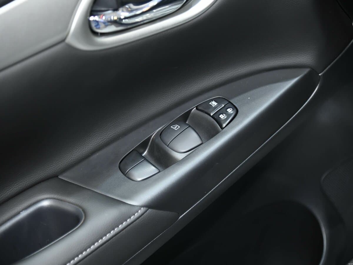 Nissan Sylphy III (China Market) Restayling — Qapı