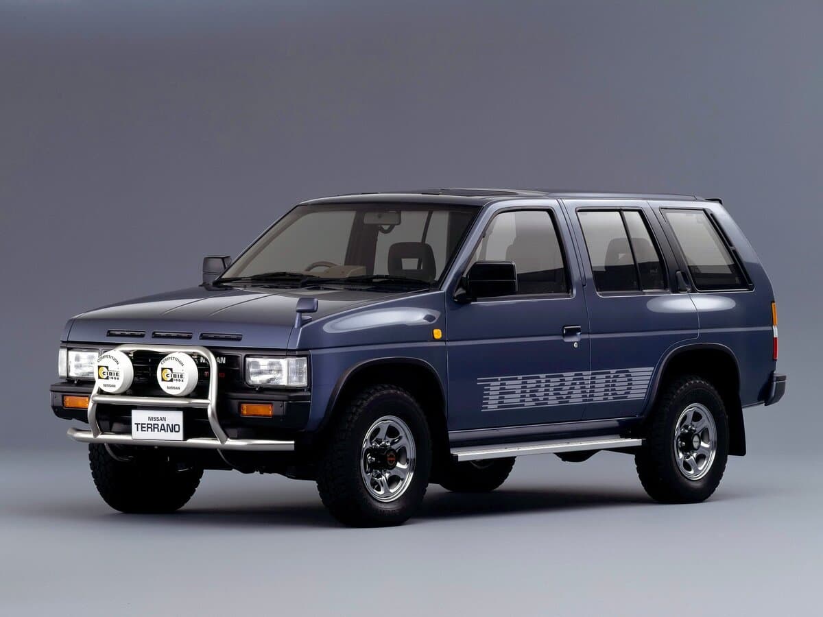 Nissan Terrano I — Əsas şəkil