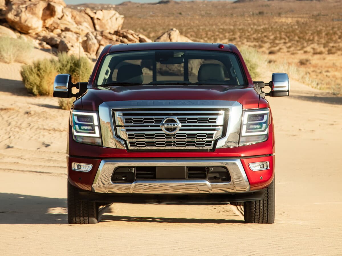 Nissan Titan II Restayling — Öndən