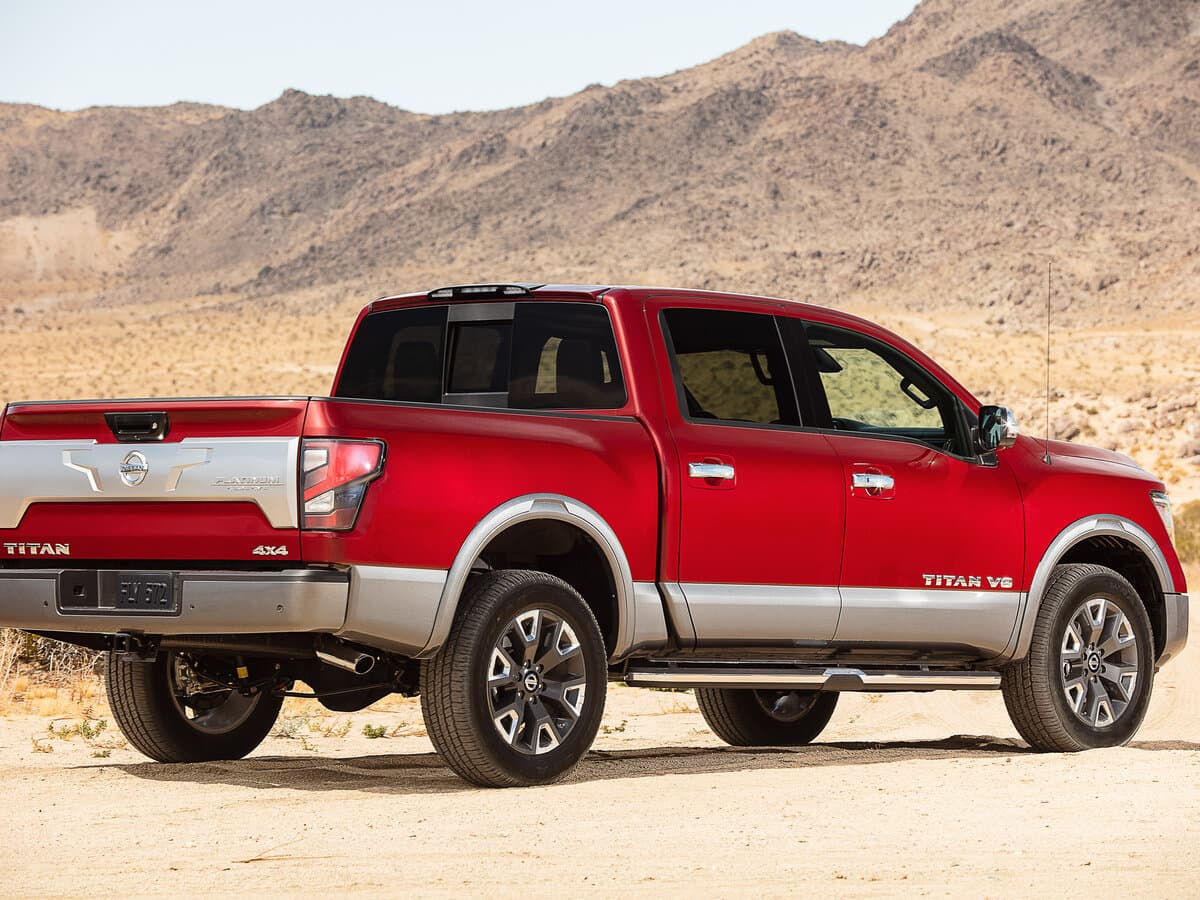 Nissan Titan II Restayling — 3/4 arxadan