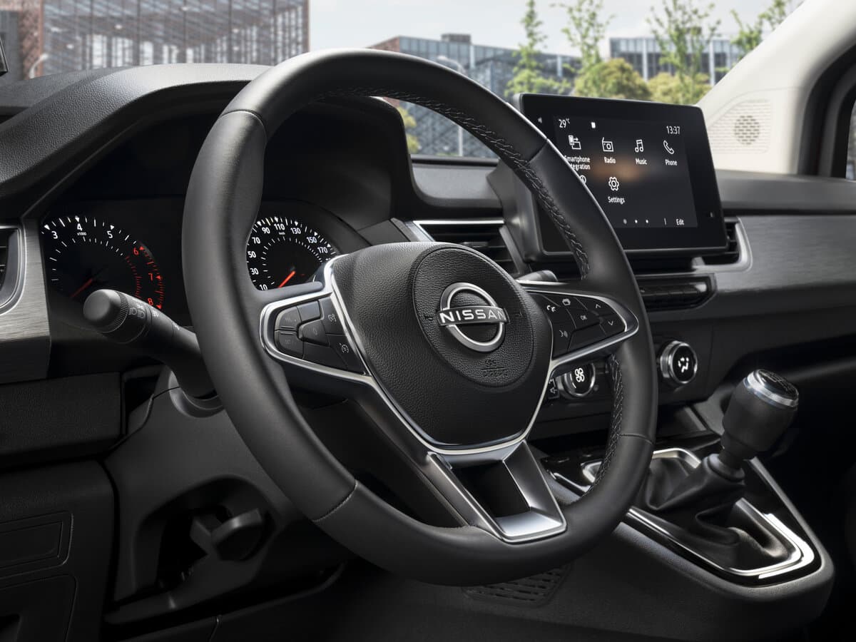 Nissan Townstar 2022 – indiyədək — Sükan