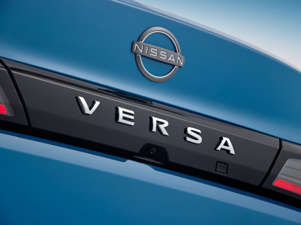 Nissan Versa IV — Salon, öndən