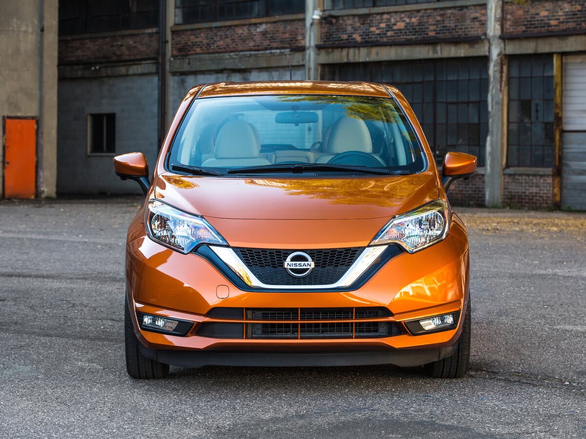 Nissan Versa Note I Restayling — Öndən