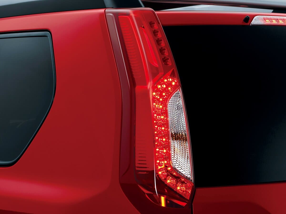 Nissan X-Trail II — Detal