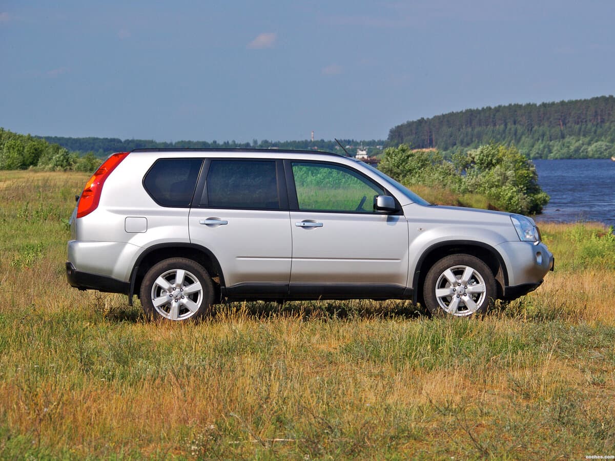 Nissan X-Trail II — Yandan