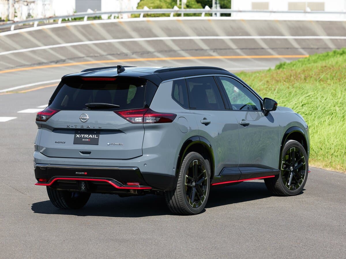 Nissan X-Trail IV Restayling — 3/4 arxadan