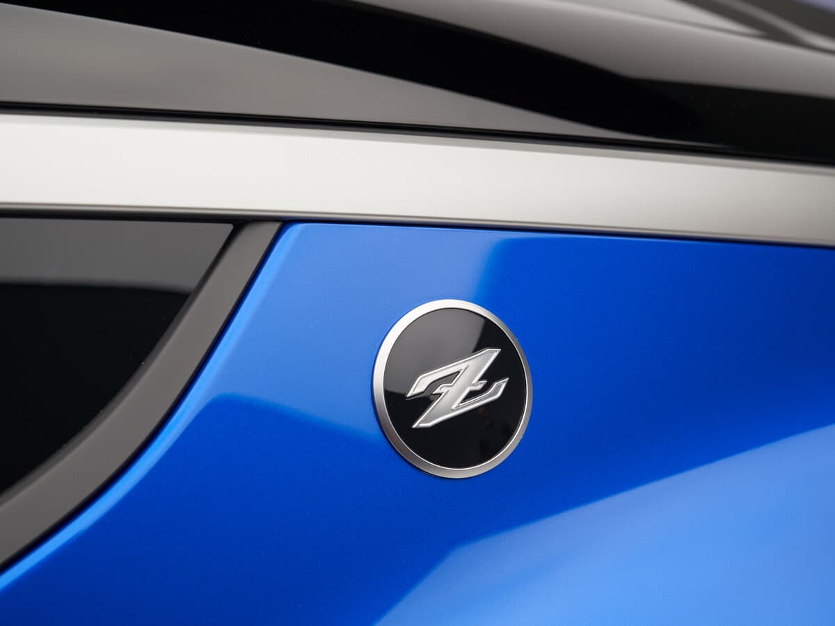 Nissan Z 2021 – indiyədək — Salon, arxadan
