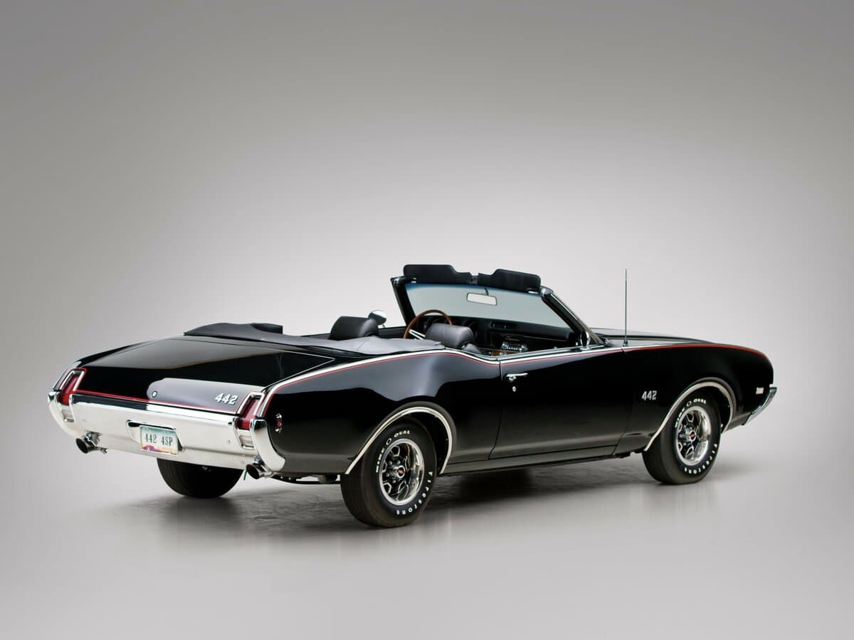 Oldsmobile 442 II — 3/4 arxadan