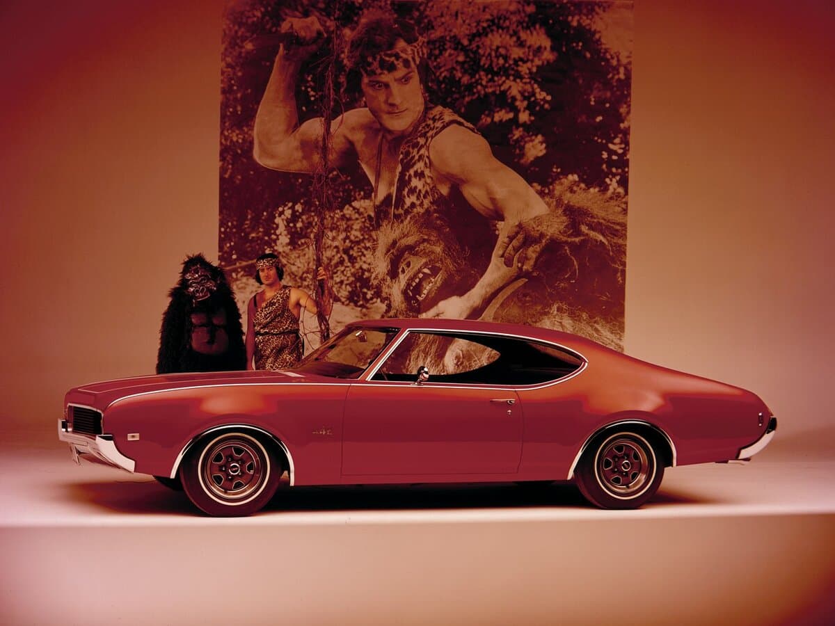 Oldsmobile 442 II — yandan görünüş