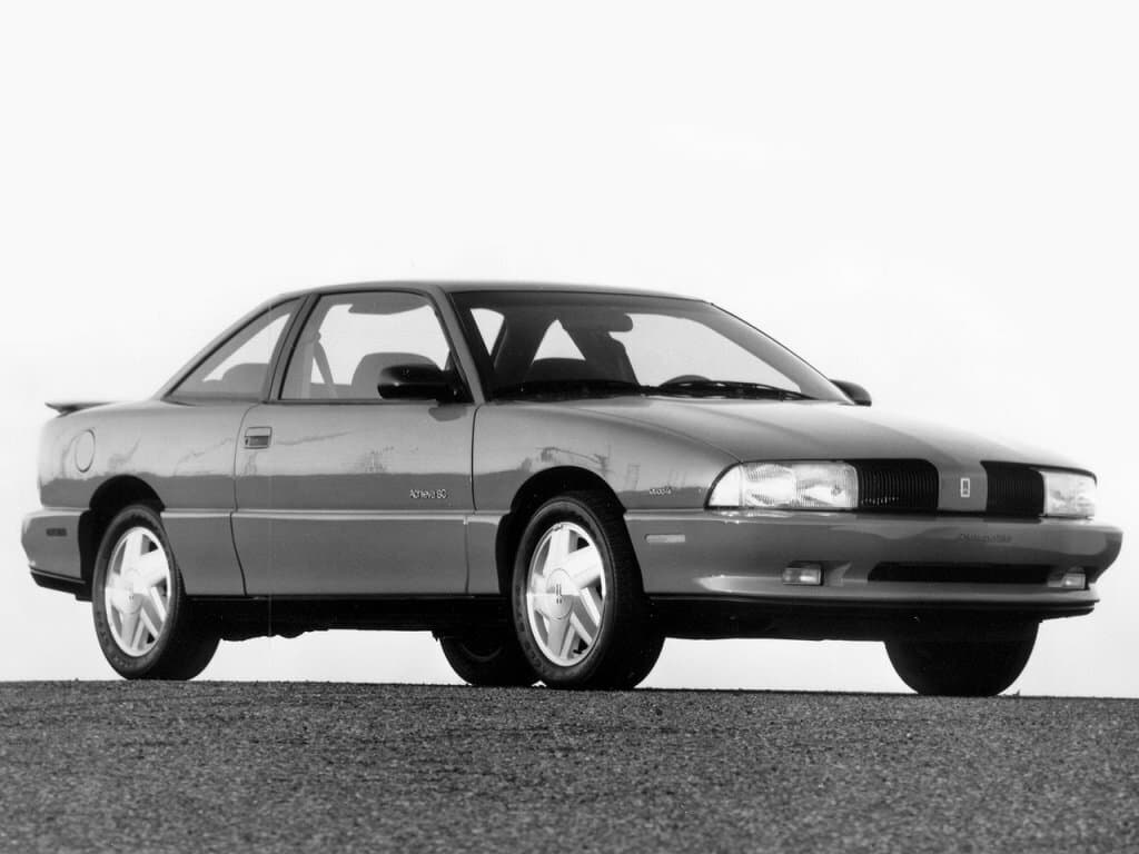 Oldsmobile Achieva 1991 – 1997 — Əsas şəkil