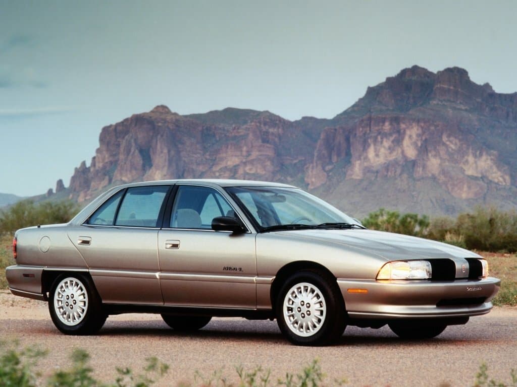Oldsmobile Achieva 1991 – 1997 — Əsas şəkil