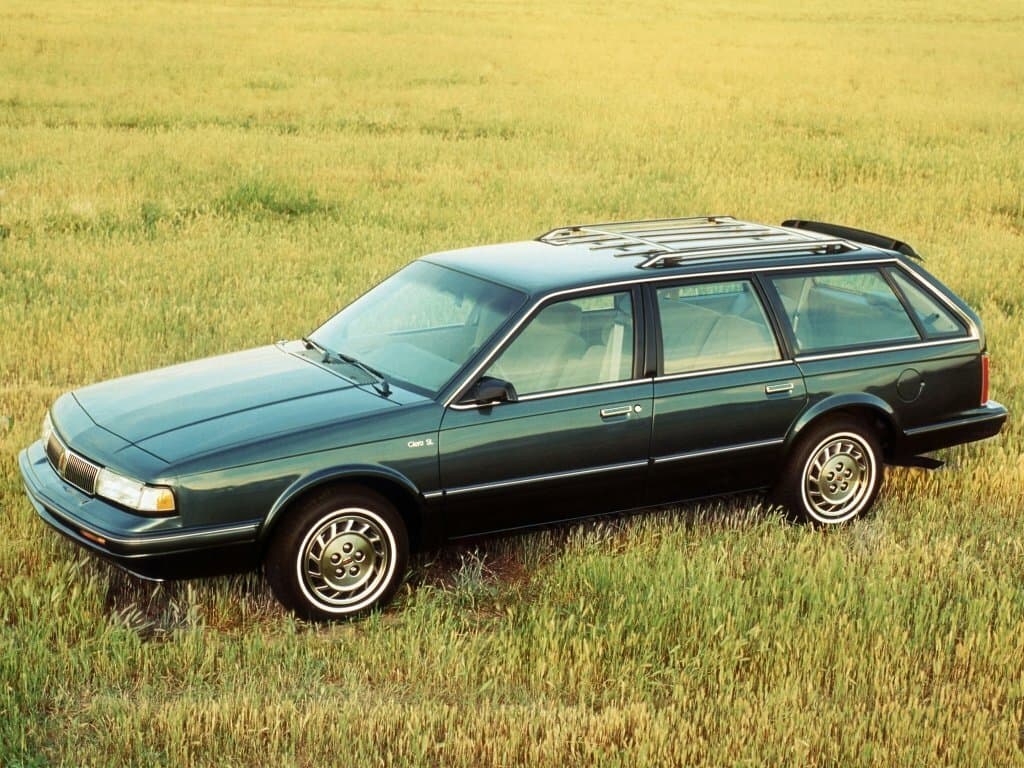 Oldsmobile Cutlass Ciera 1981 – 1996 — Əsas şəkil