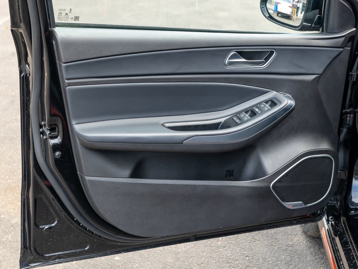 Omoda S5 2023 – 2025 — Qapı
