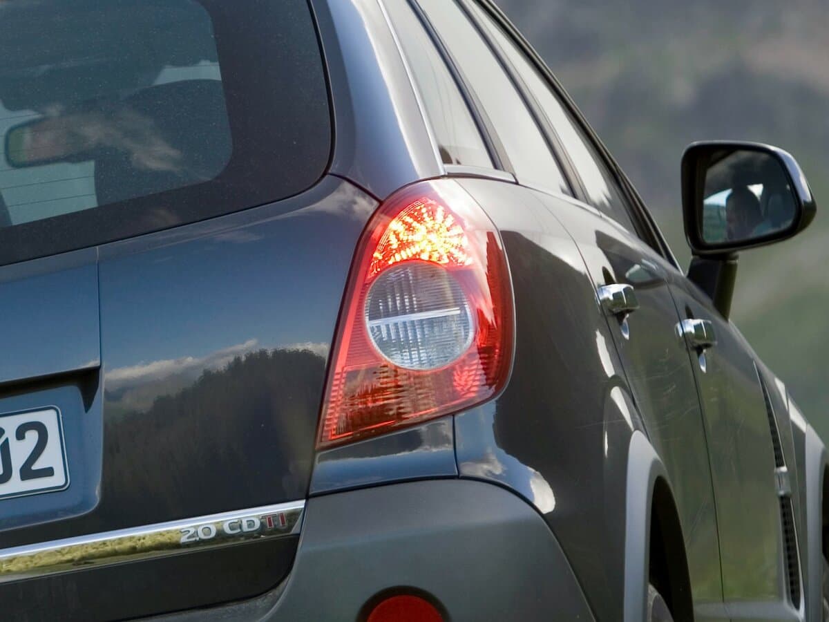 Opel Antara I — Detal