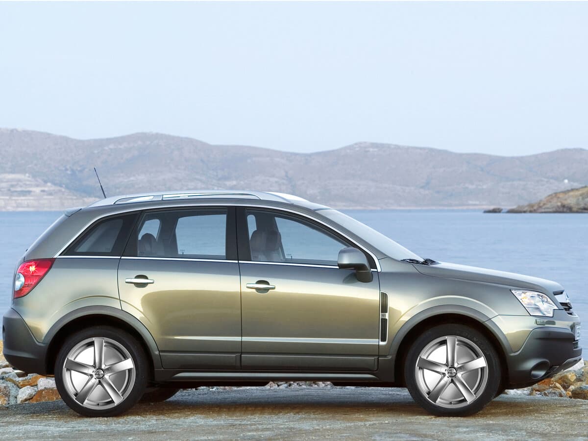 Opel Antara I — Yandan