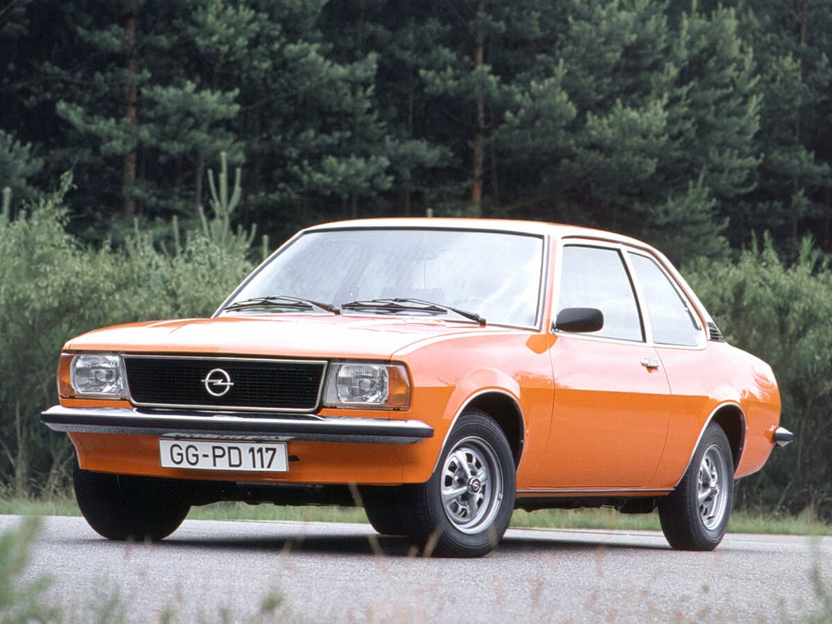 Opel Ascona B — Əsas şəkil
