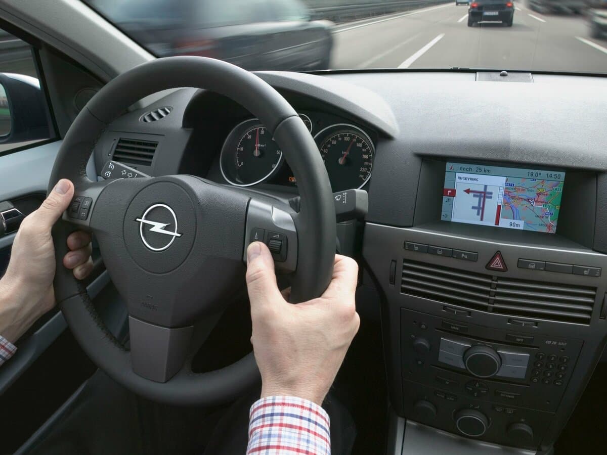 Opel Astra H — Sükan
