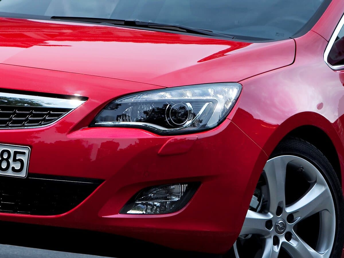 Opel Astra J — Fara