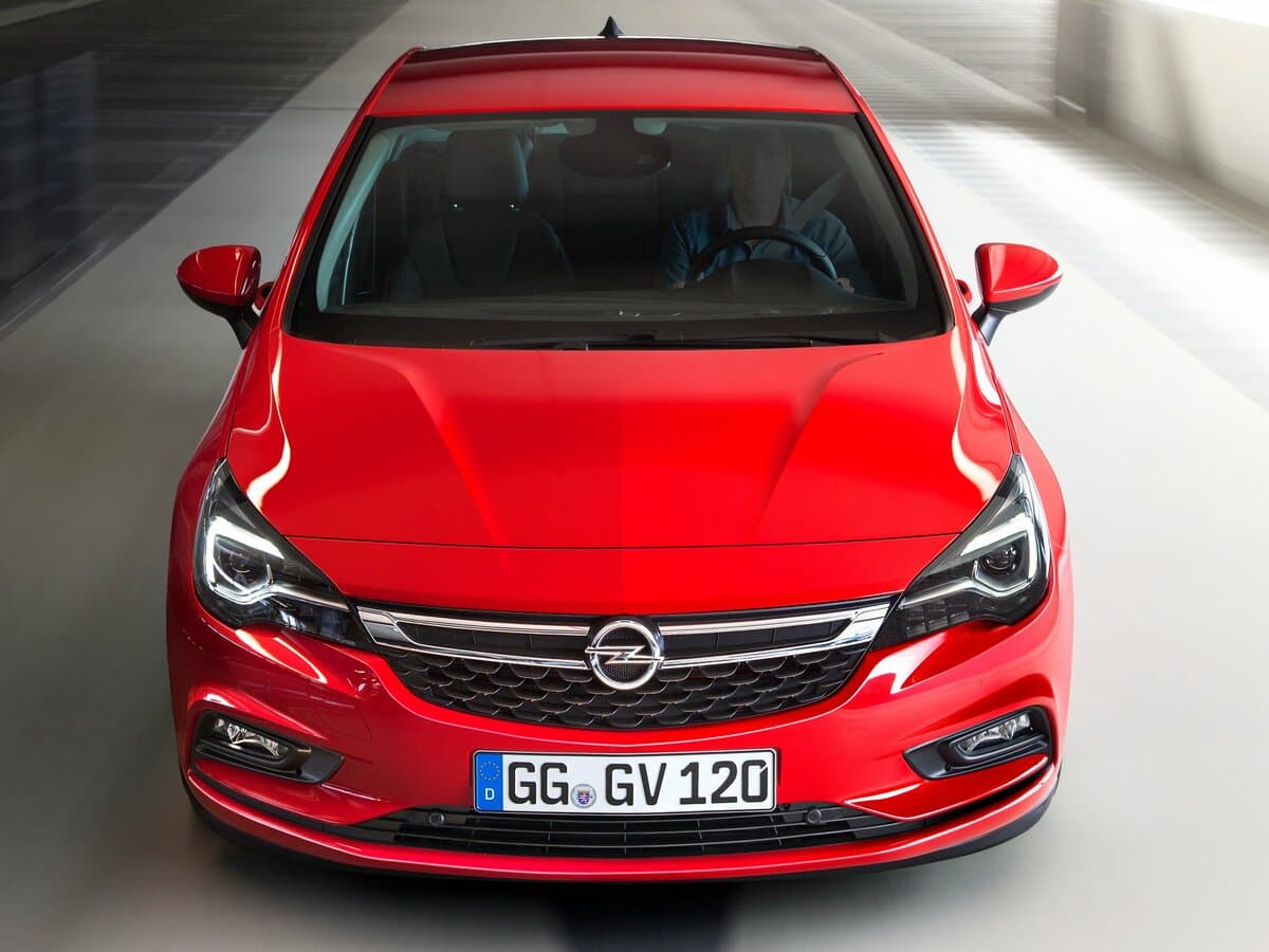 Opel Astra K — Öndən