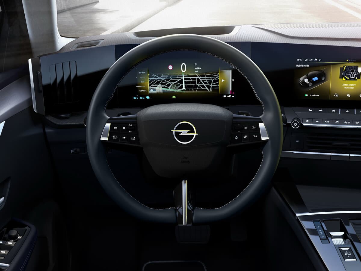 Opel Astra L — Sükan