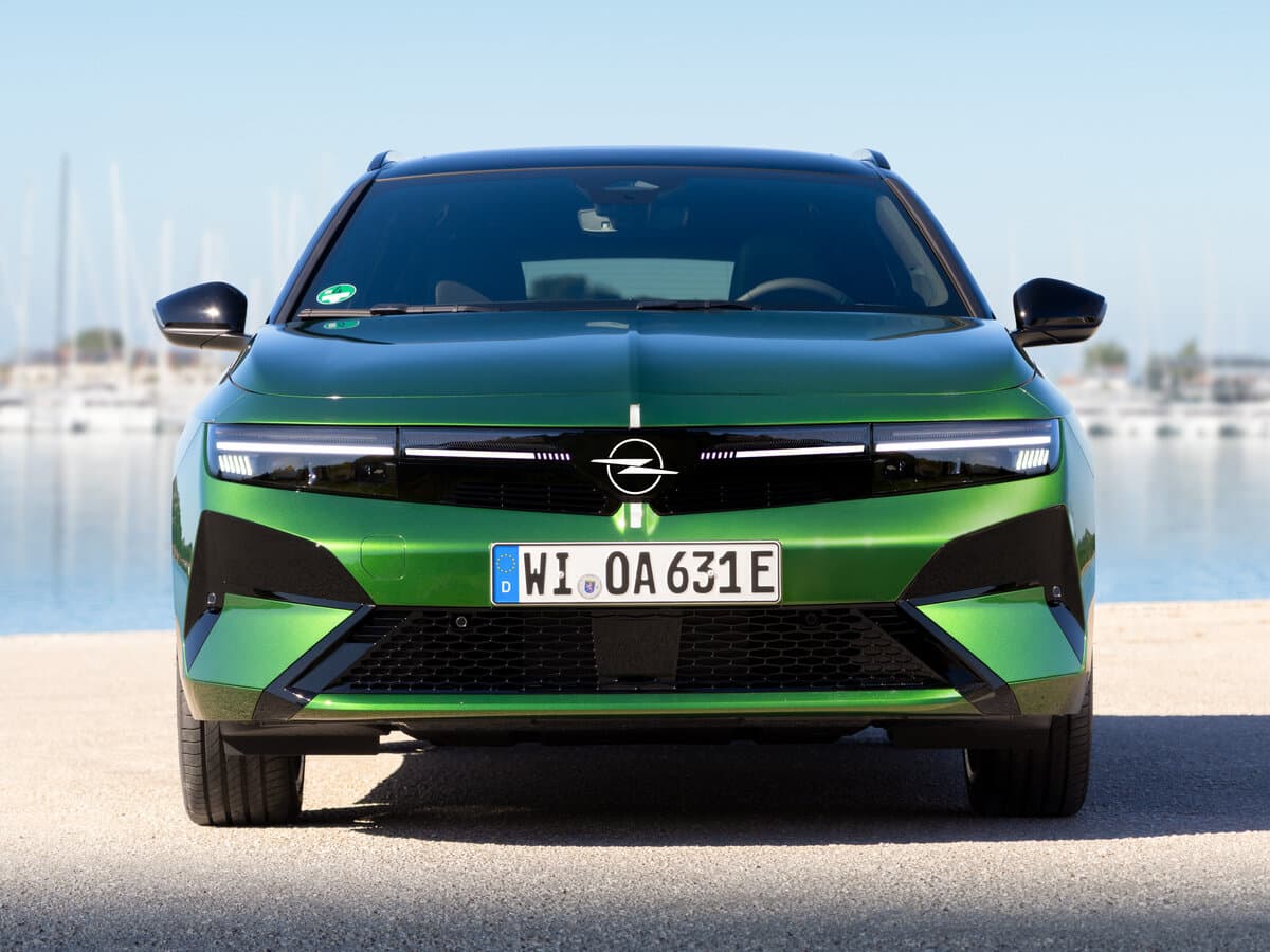 Opel Astra L Restayling — Öndən