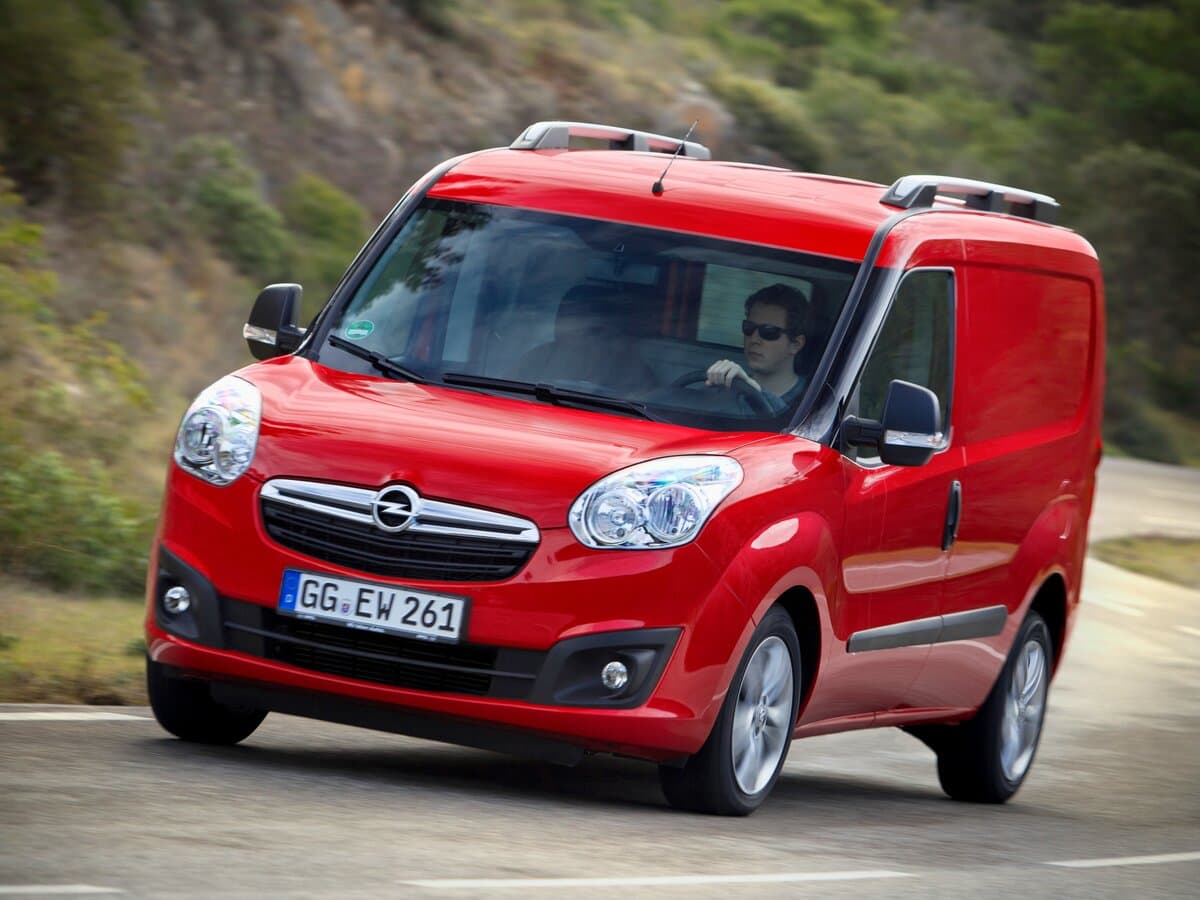 Opel Combo D — Öndən