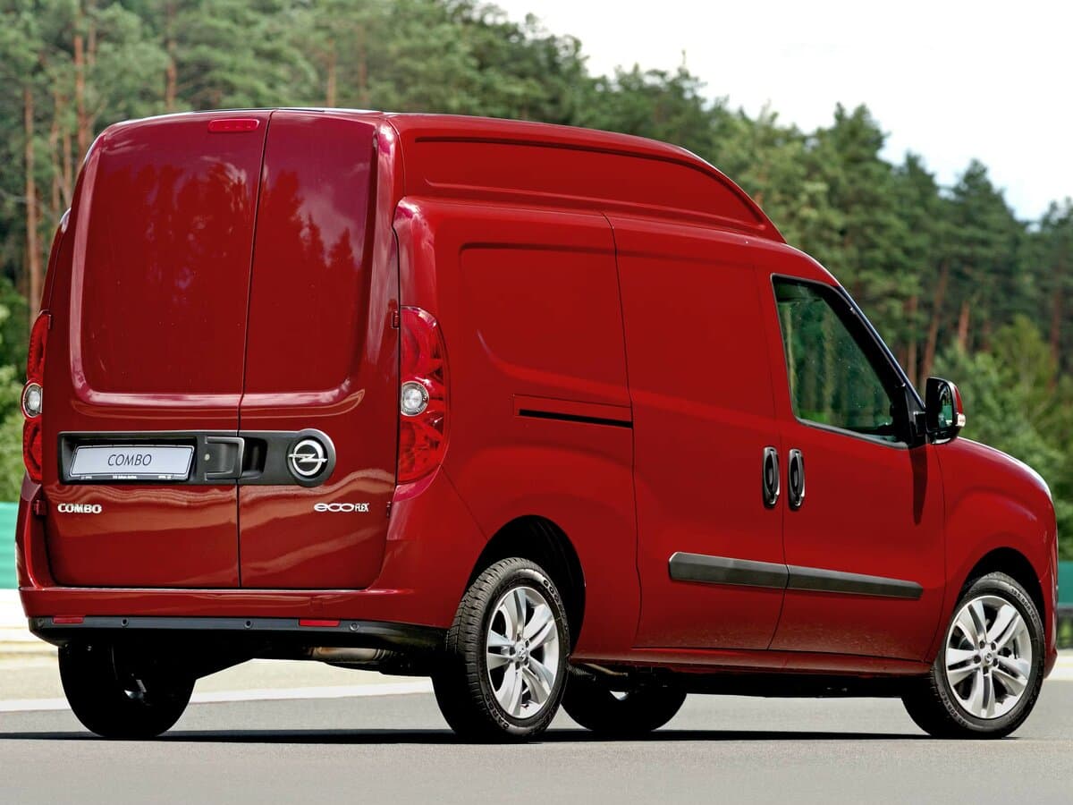 Opel Combo D — 3/4 arxadan