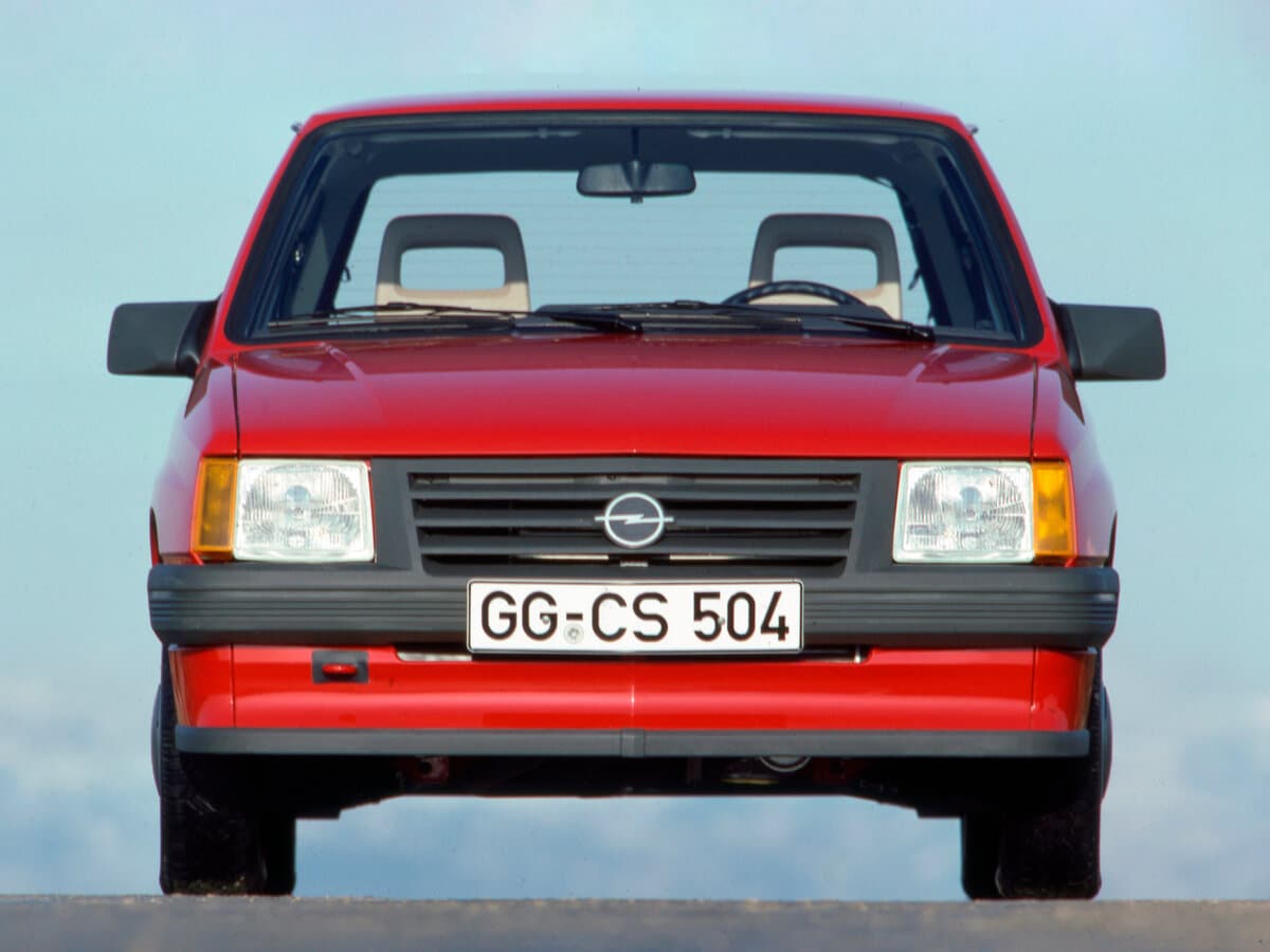 Opel Corsa A — Öndən
