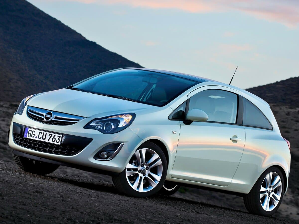 Opel Corsa D Restayling II — Yandan