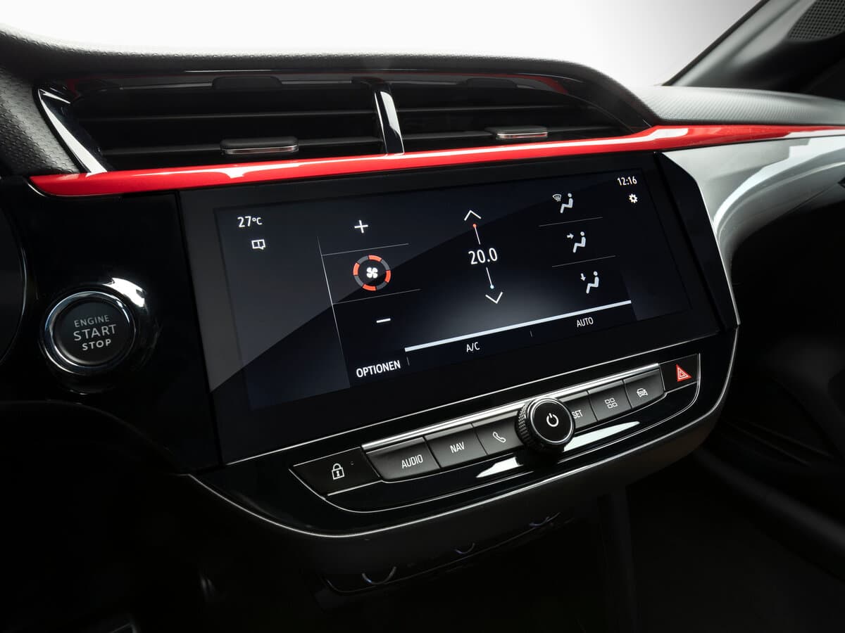 Opel Corsa F — Salon, öndən