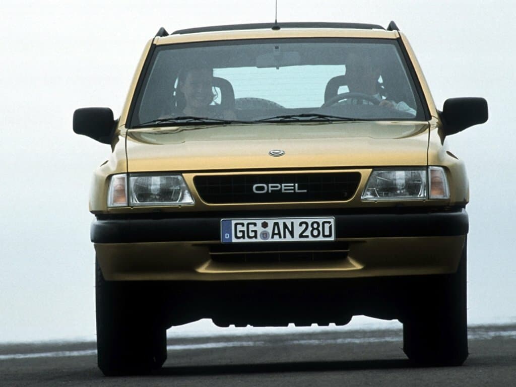 Opel Frontera A — Öndən