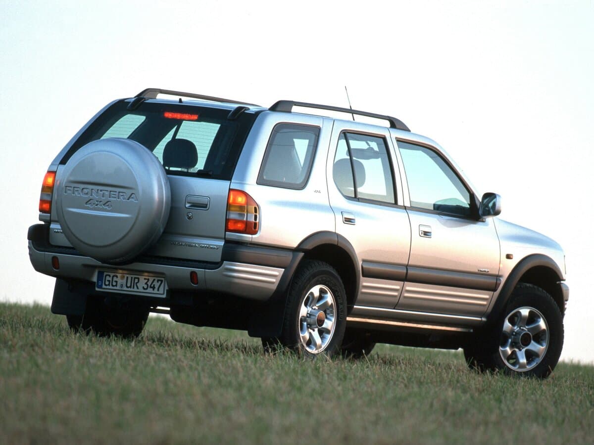 Opel Frontera B — 3/4 arxadan