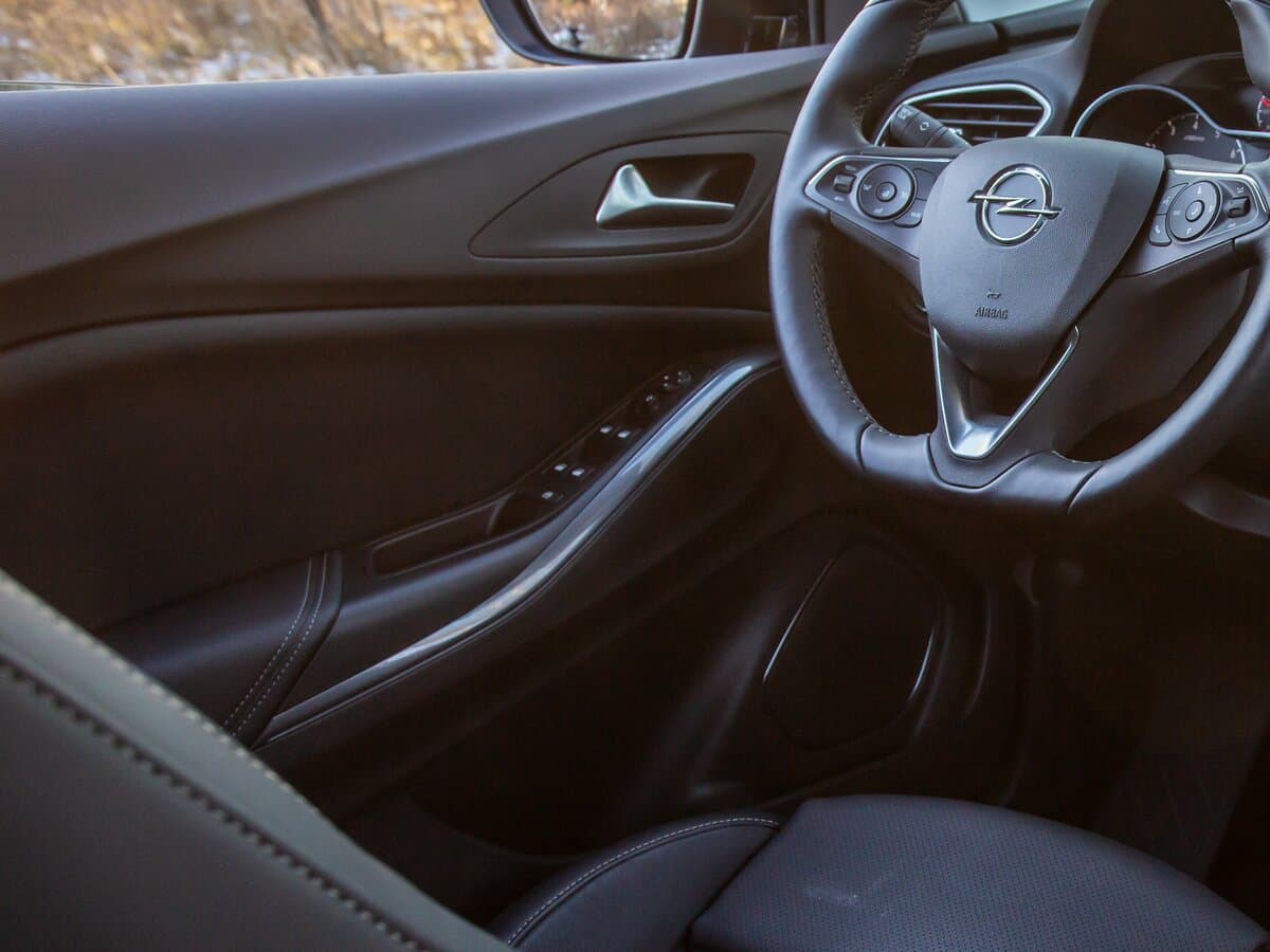 Opel Grandland I (X) — Qapı