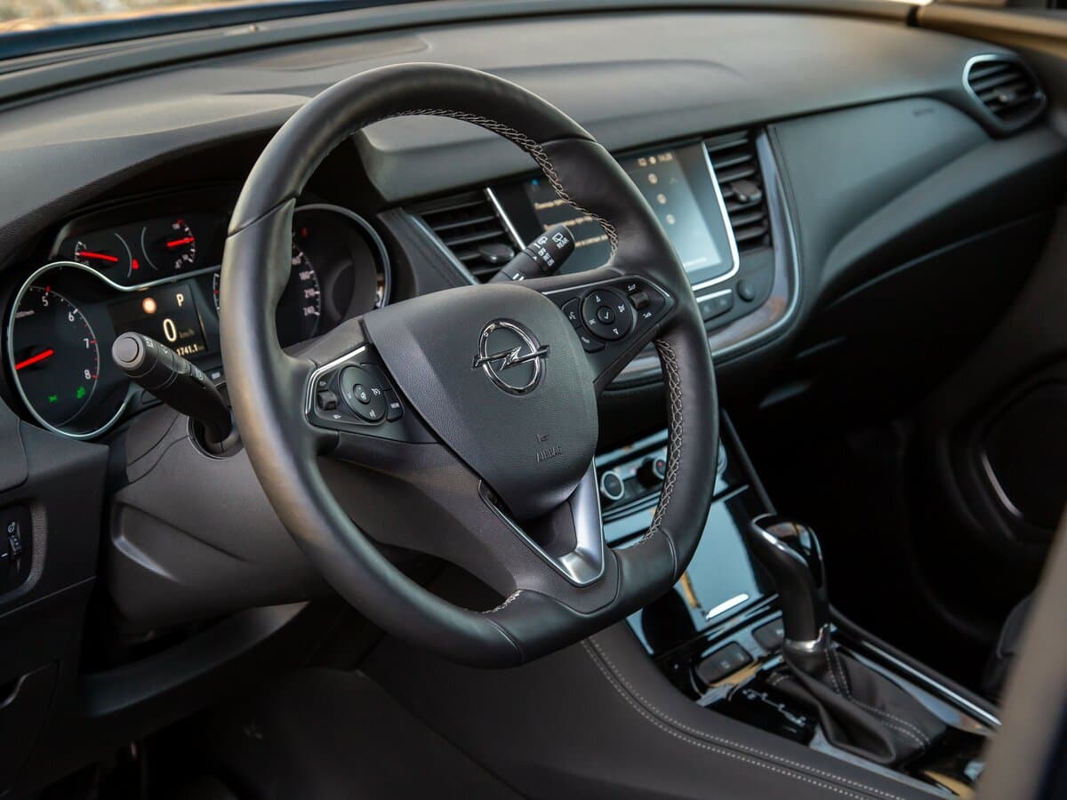 Opel Grandland I (X) — Sükan
