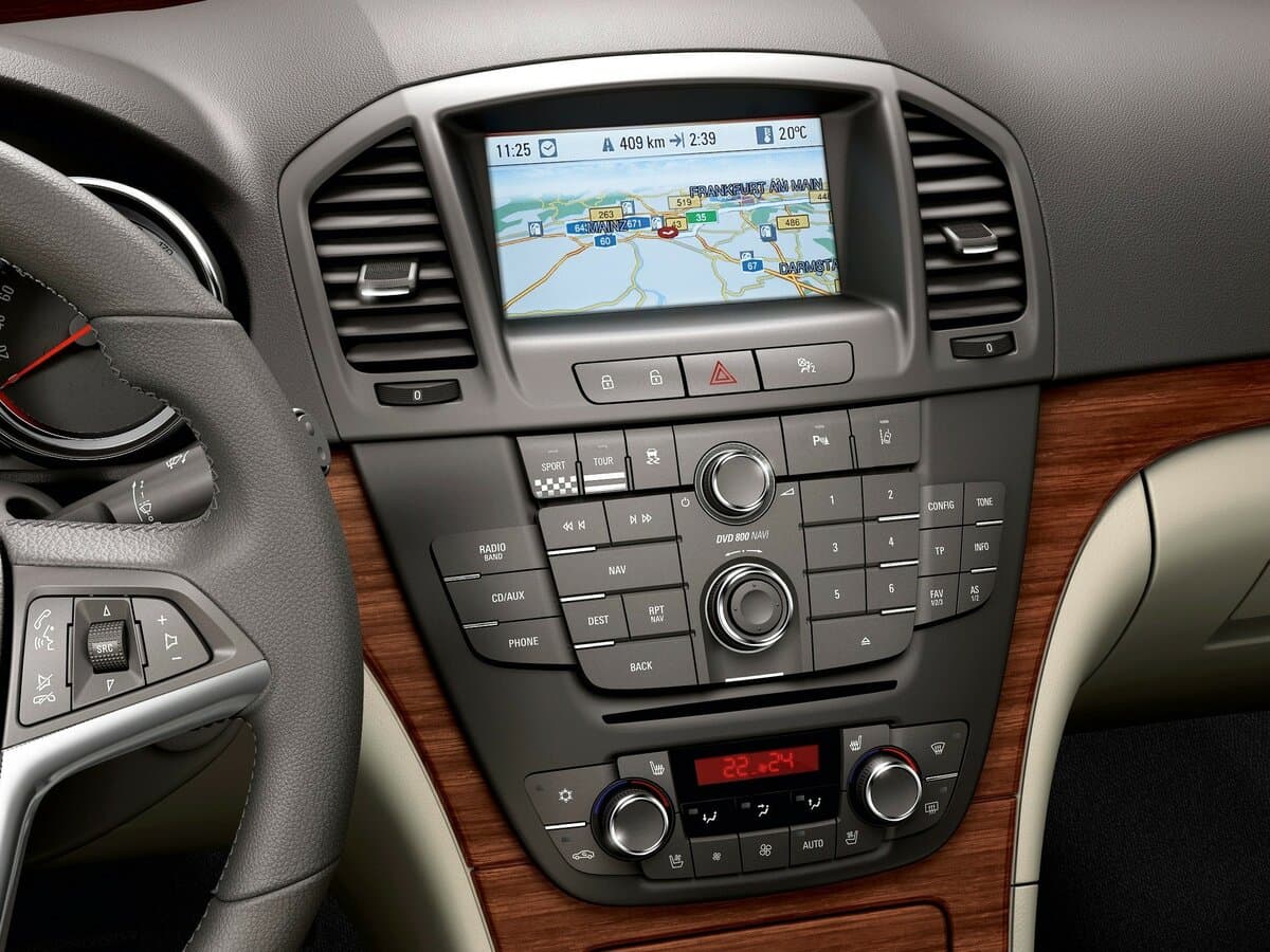 Opel Insignia I — Salon, öndən