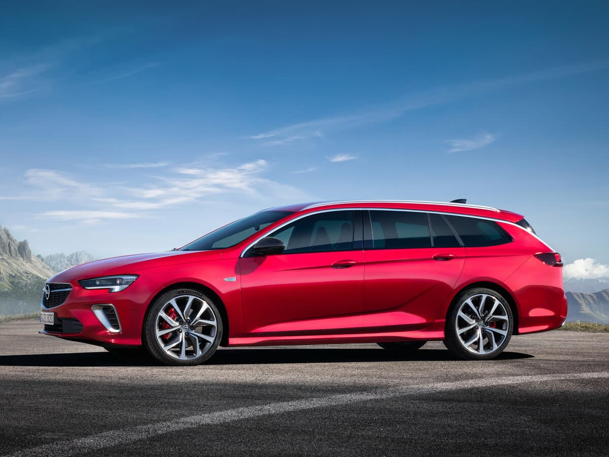 Opel Insignia II Restayling — Yandan