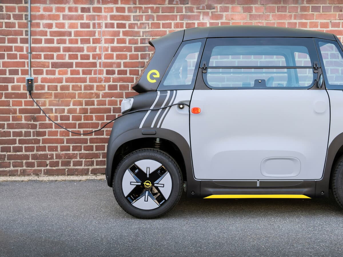 Opel Rocks Electric 2021 – indiyədək — Salon, arxadan