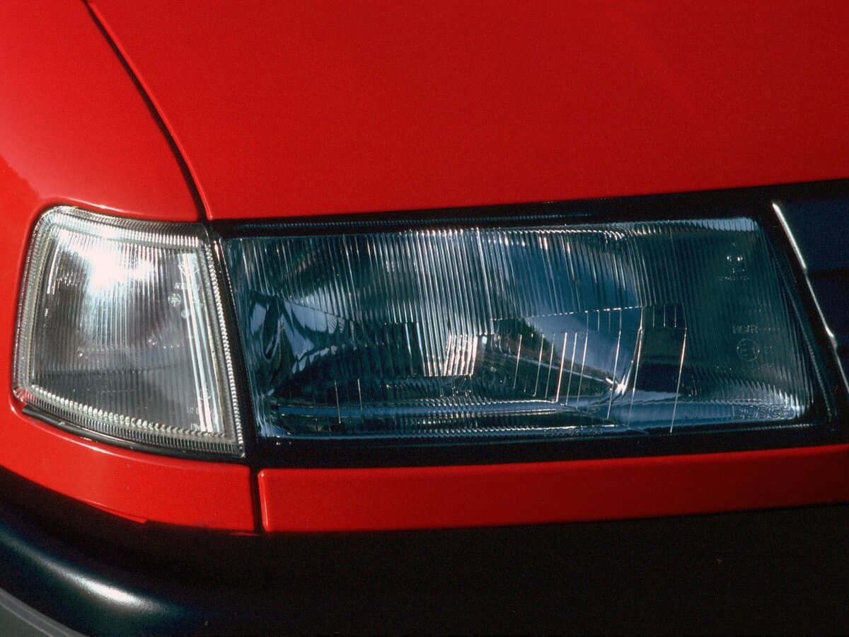 Opel Vectra A — Fara