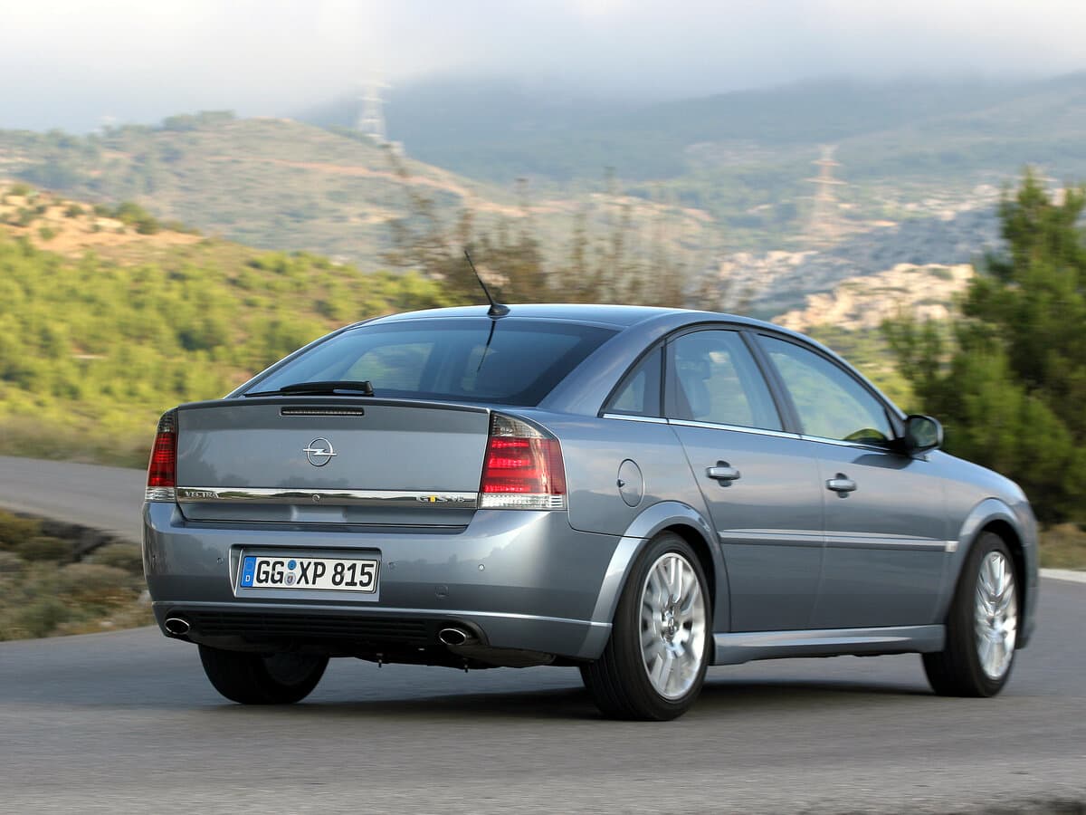 Opel Vectra C Restayling — 3/4 arxadan