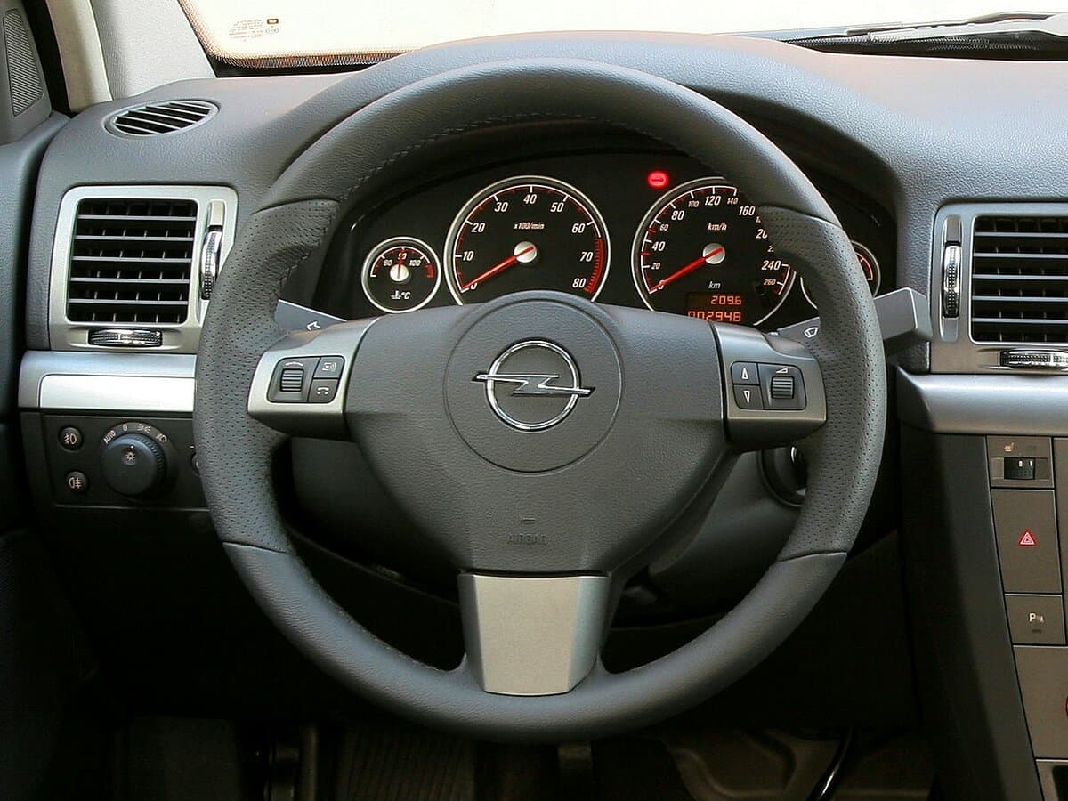 Opel Vectra C Restayling — Sükan