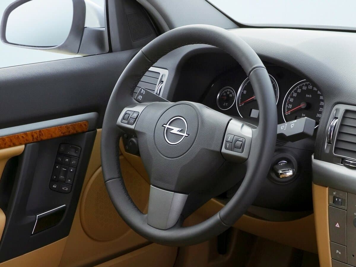 Opel Vectra C Restayling — Sükan