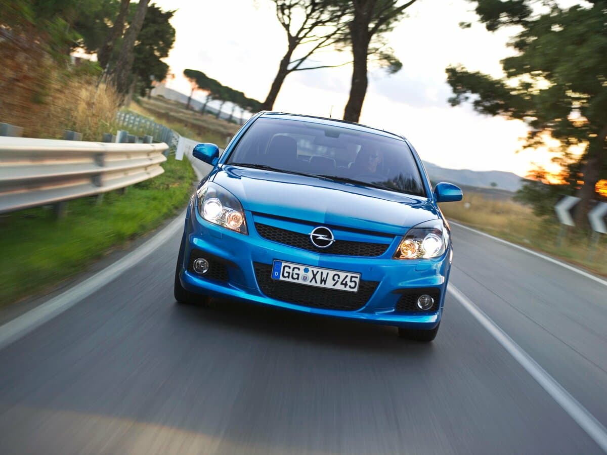 Opel Vectra OPC C Restayling — Öndən