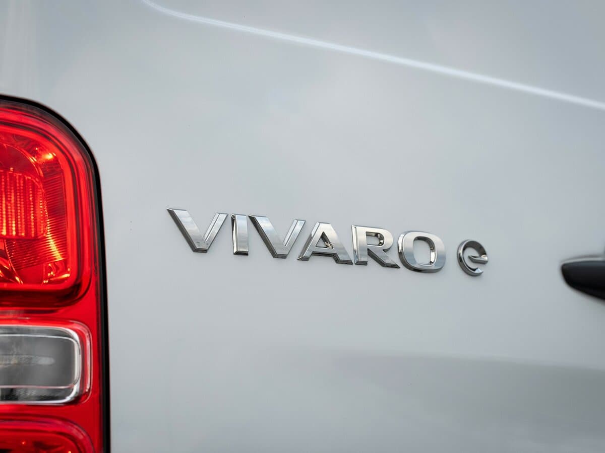 Opel Vivaro C Restayling — Salon, öndən