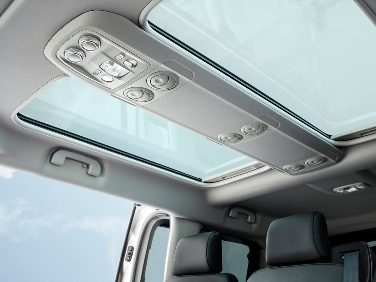 Opel Zafira Life I — Salon, öndən