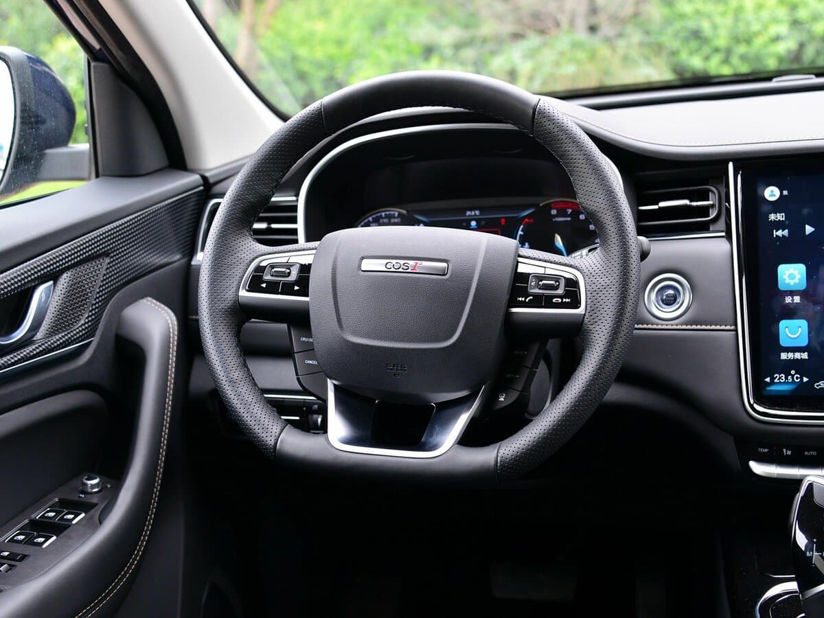 Oshan COS1 GT — Sükan