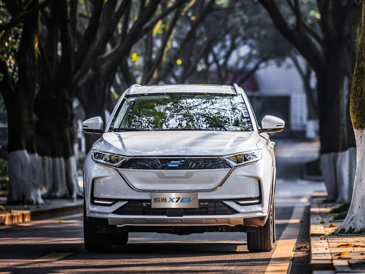 Oshan X7 2019 – 2021 — Öndən