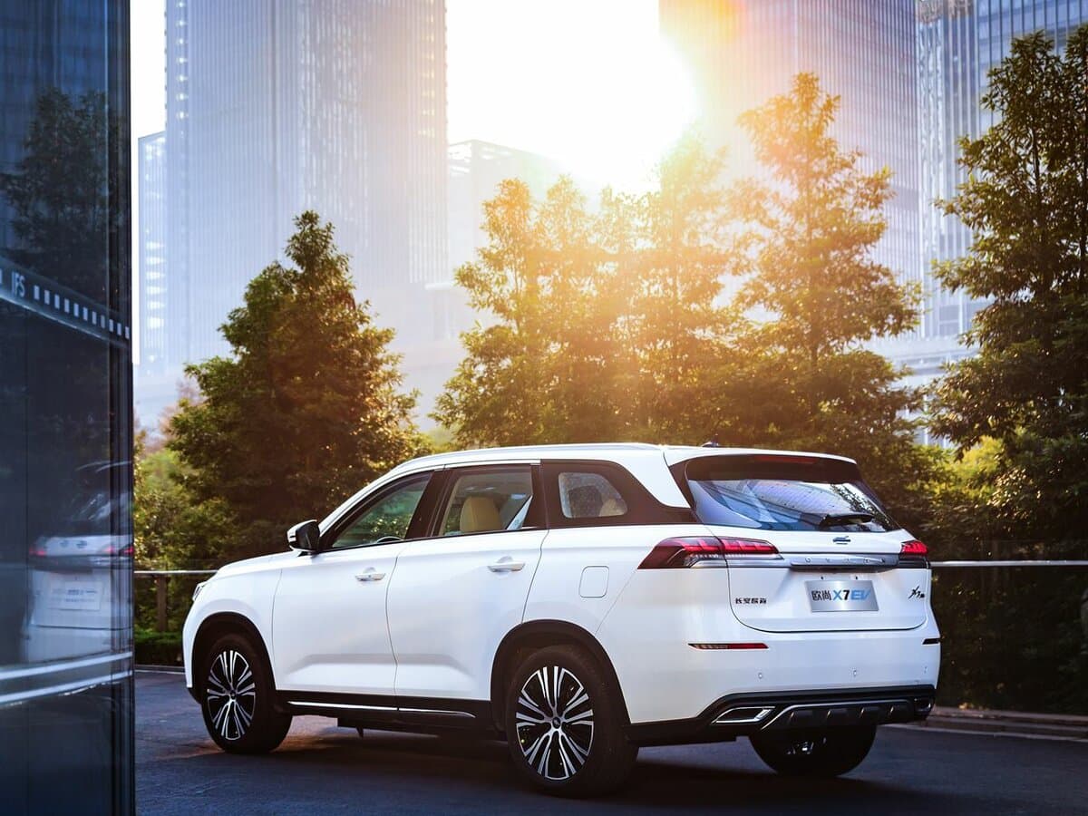 Oshan X7 2019 – 2021 — 3/4 arxadan