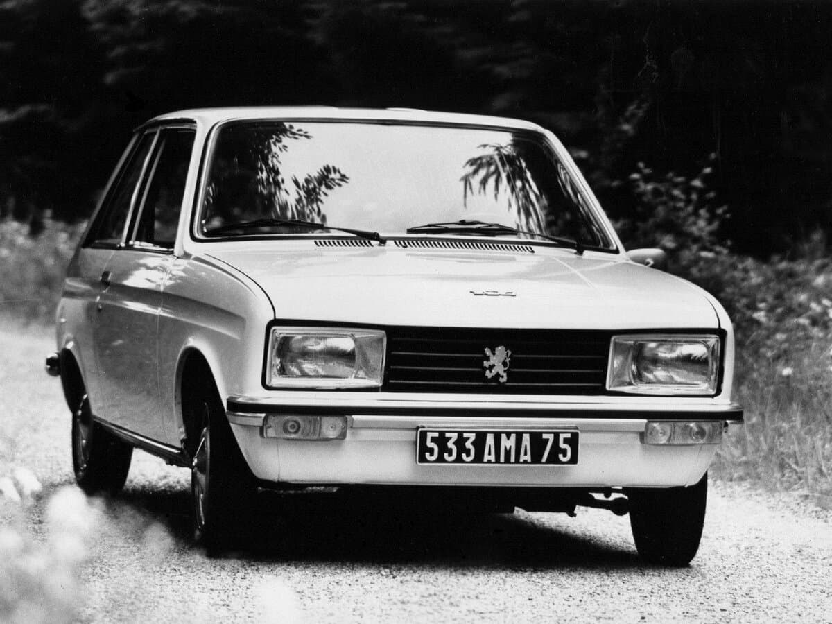 Peugeot 104 1972 – 1988 — öndən görünüş