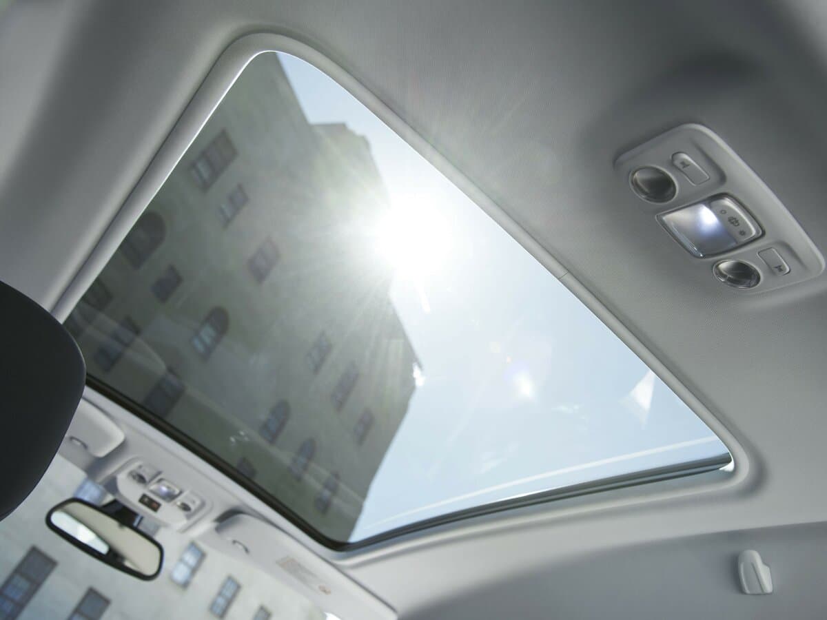 Peugeot 2008 I — Salon, öndən